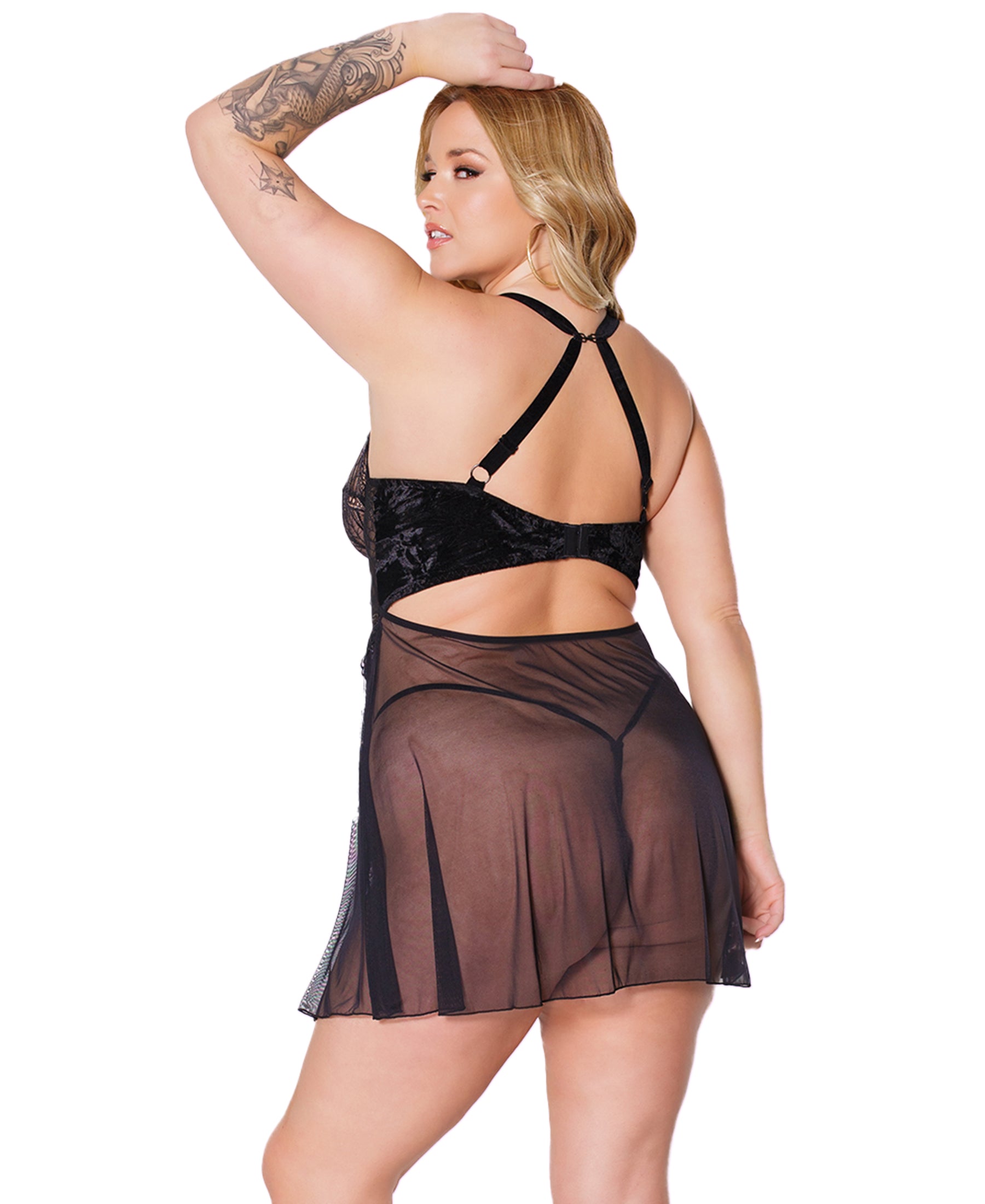 22317 plus Babydoll & G-string rear view clipped